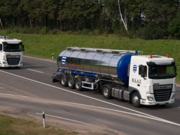 Transportation of liquid cargo by tank trucks